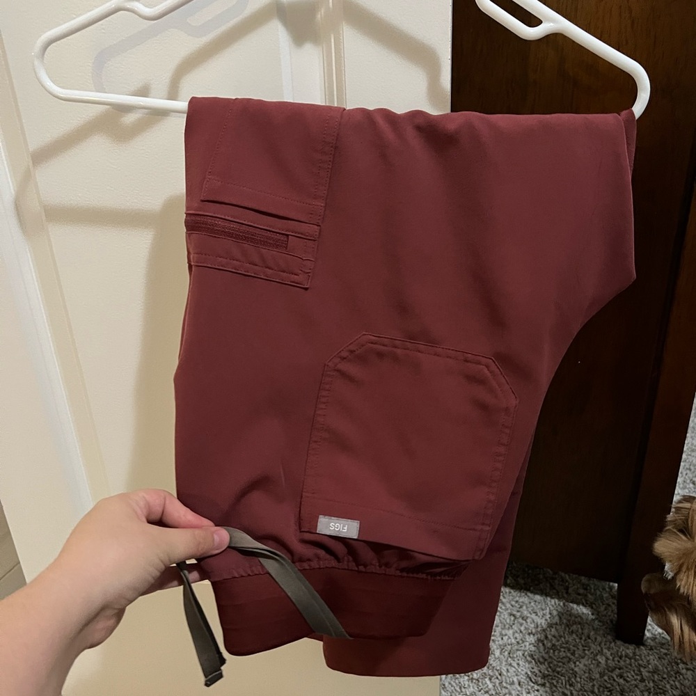 Figs Yola 2.0 scrub pants in dark cherry